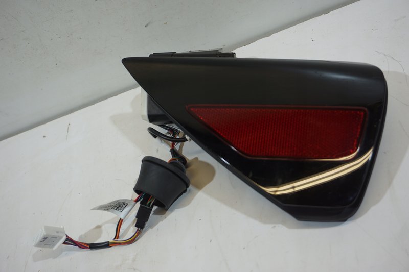 TESLA MODEL 3 KLAPKA ŁADOWANIA 1478840-00-A