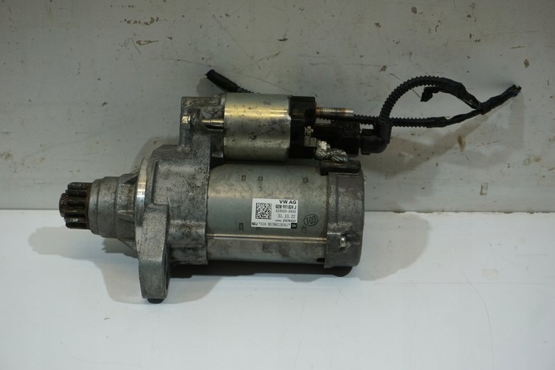 VW GOLF AUDI ROZRUSZNIK 02M911024J