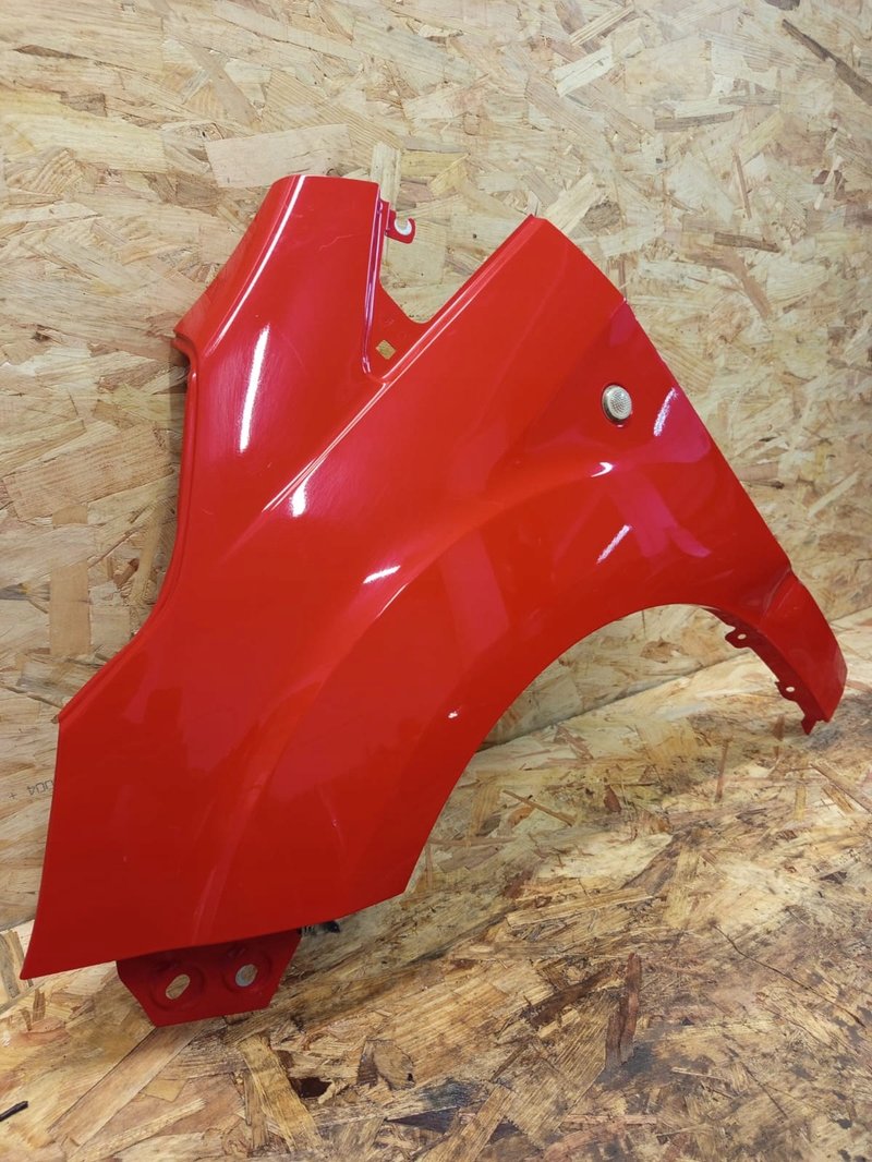 FORD TRANSIT COURIER BŁOTNIK PRZEDNI LEWY