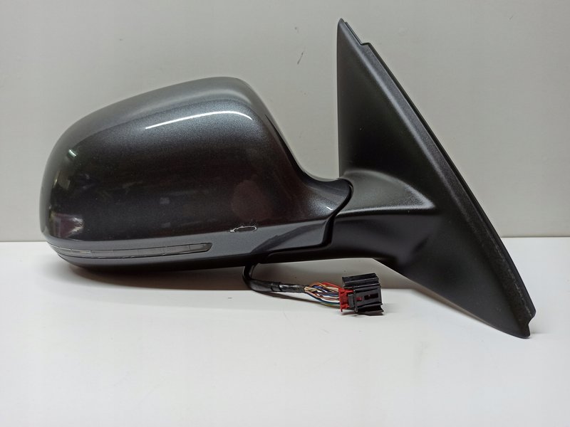 AUDI Q3 LUSTRO PRAWE 12PIN