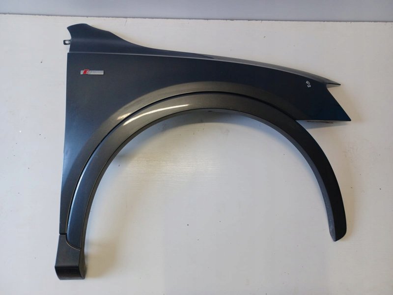 BŁOTNIK PRAWY PRZÓD AUDI Q3 S LINE 8U0