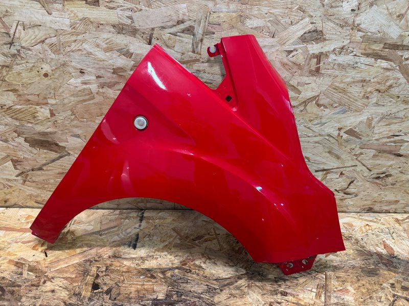 FORD TRANSIT COURIER BŁOTNIK PRZEDNI PRAWY