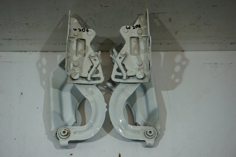 MERCEDES W206 ZAWIAS MASKI PRAWY LEWY A2068803801 A2068803901