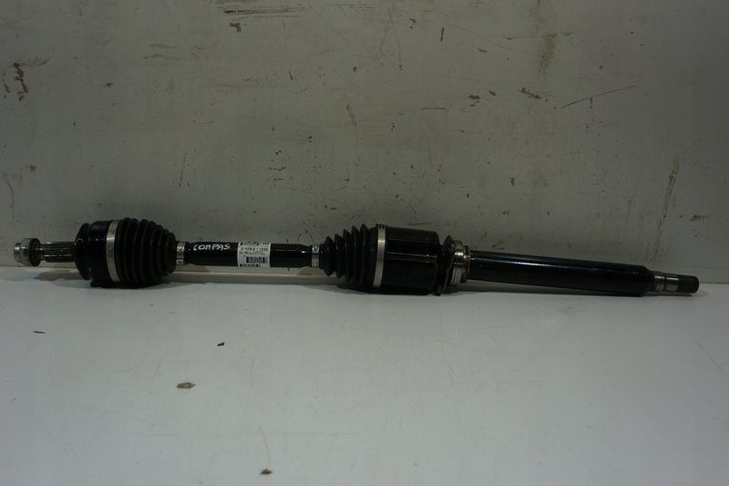 JEEP COMPASS II PÓŁOŚ PRZEDNIA PRAWA 00521161960