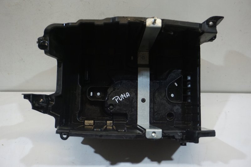 FORD PUMA MK2 OBUDOWA AKUMULATORA L1BB-10723-BB