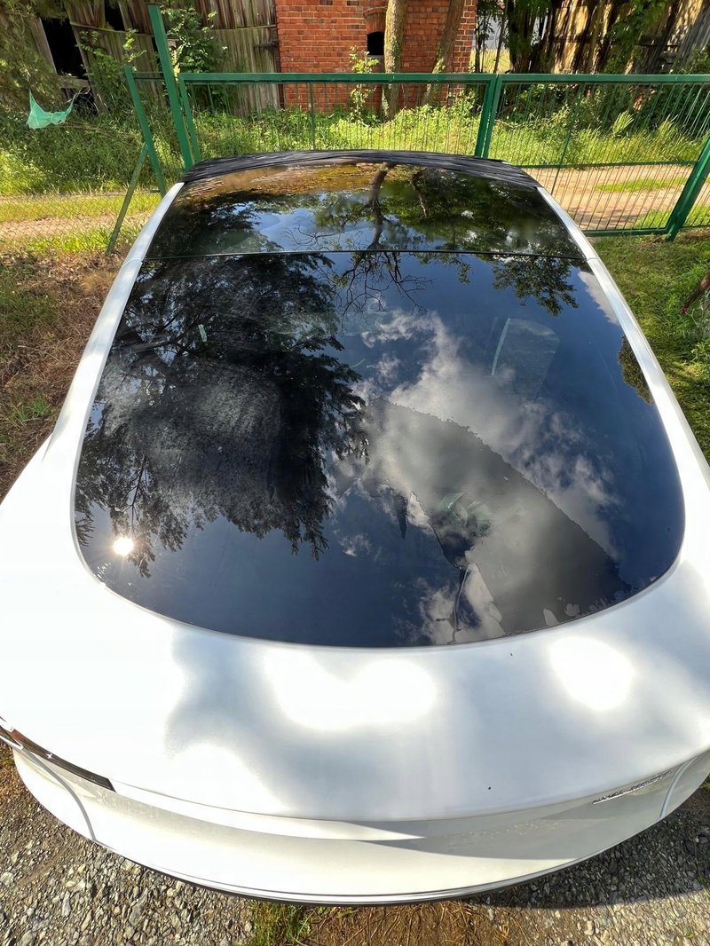 TESLA MODEL Y DACH PANORAMA PANORAMICZNY SZKLANY
