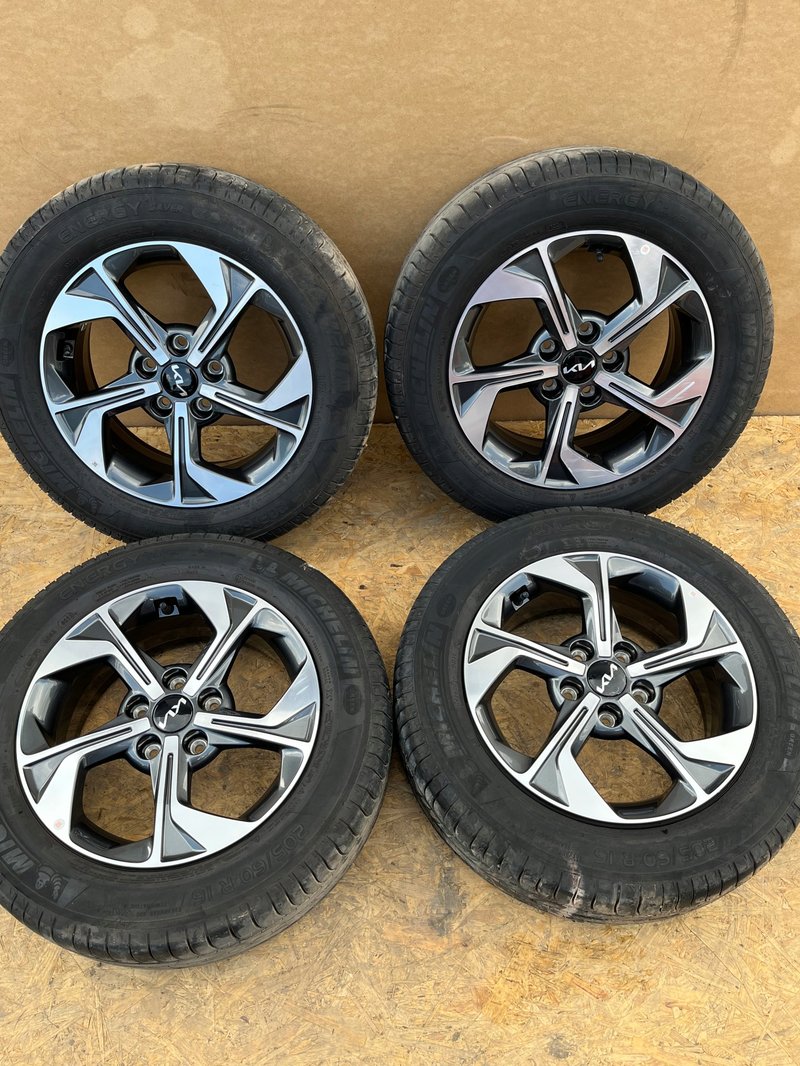 FELGI KOŁA KIA XCEED 23 R FELGI ALUMINIOWE OPONY 16 5x114,3 52910-J7700