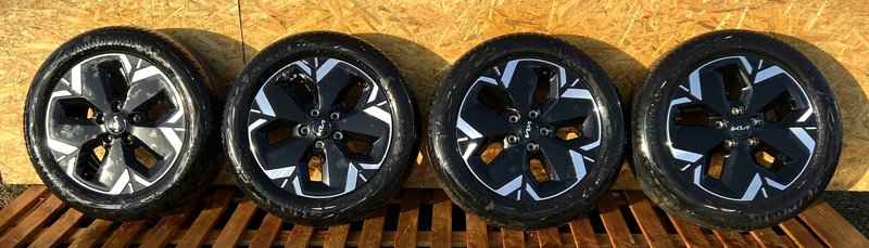 KOŁA FELGI OPONY KIA NIRO 215/55/17 CONTINENTAL 52910-AO000 LATO 7X17