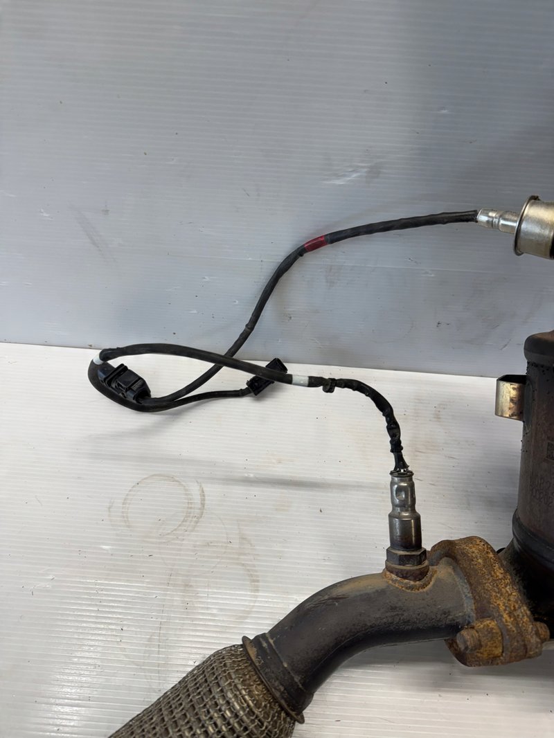 Miniatura produktu Kia Stonic KATALIZATOR 28530-08220 W08220