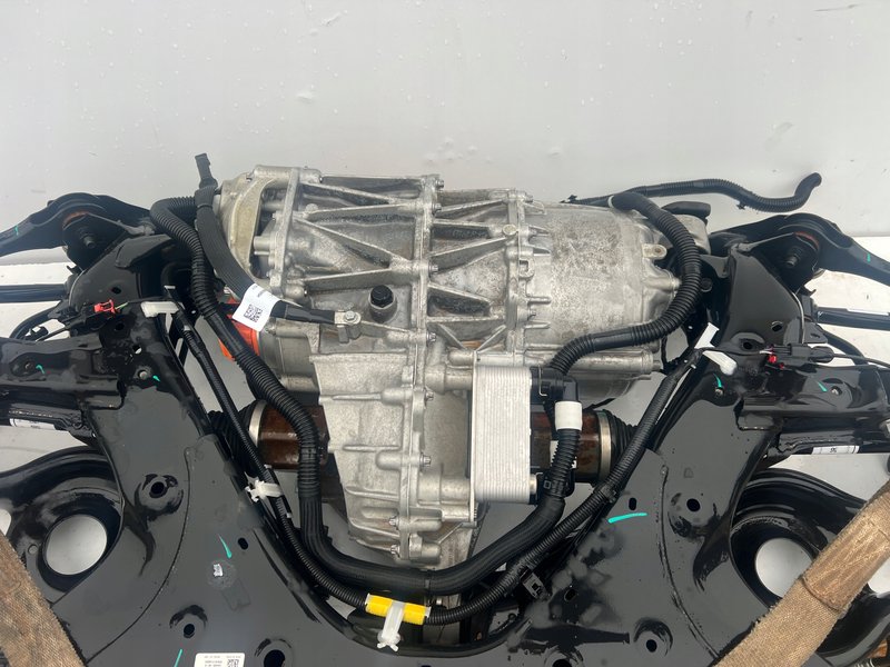 TESLA MODEL 3 LIFT SILNIK ELEKTRYCZNY TYŁ 1587780-00-C