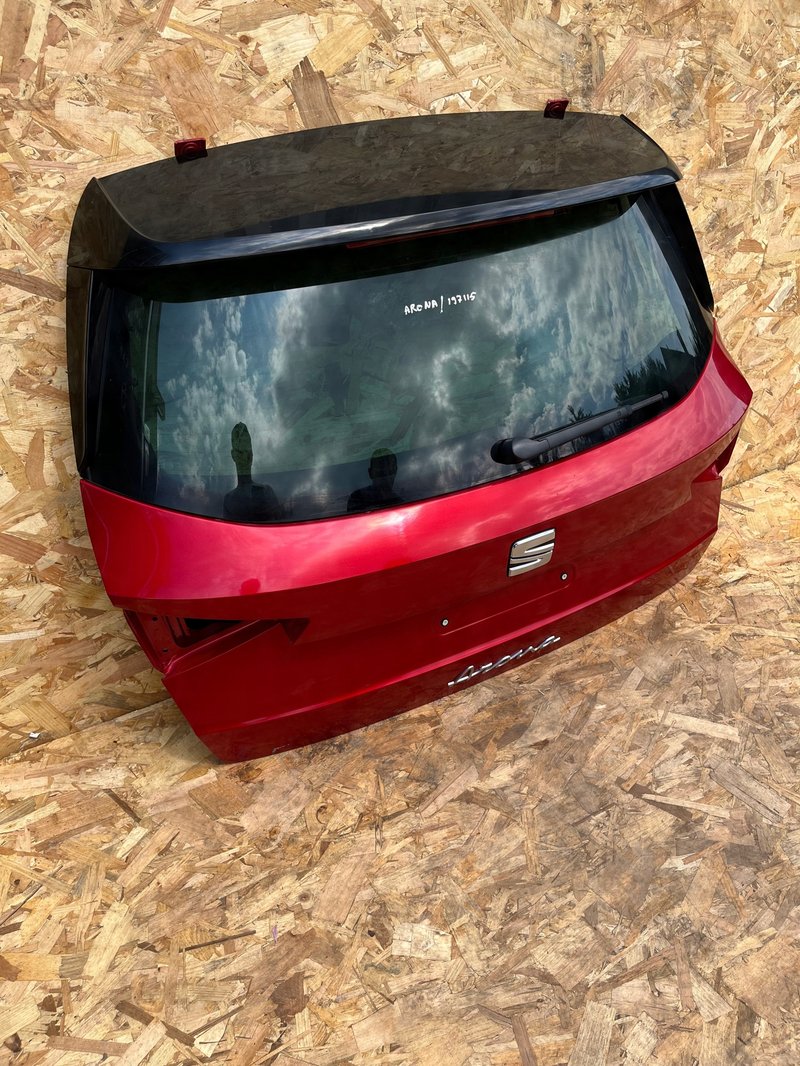 Miniatura produktu Seat Arona 6f0 KOMPLETNA KLAPA POKRYWA BAGAŻNIKA