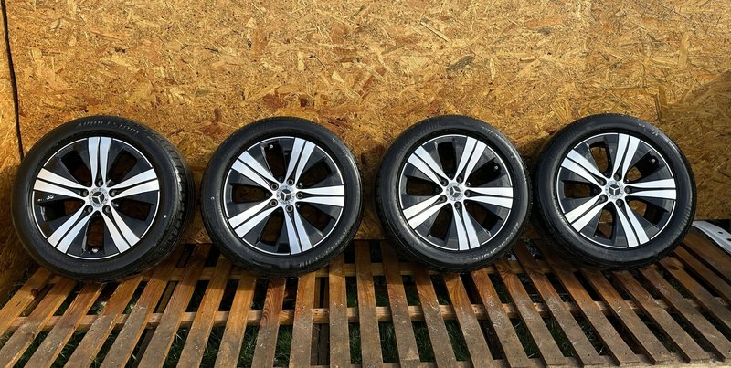 MERCEDES C KLASA W206 FELGI ALUMINIOWE OPONY KOŁA 7Jx17 5x112 ET44.5 225/50