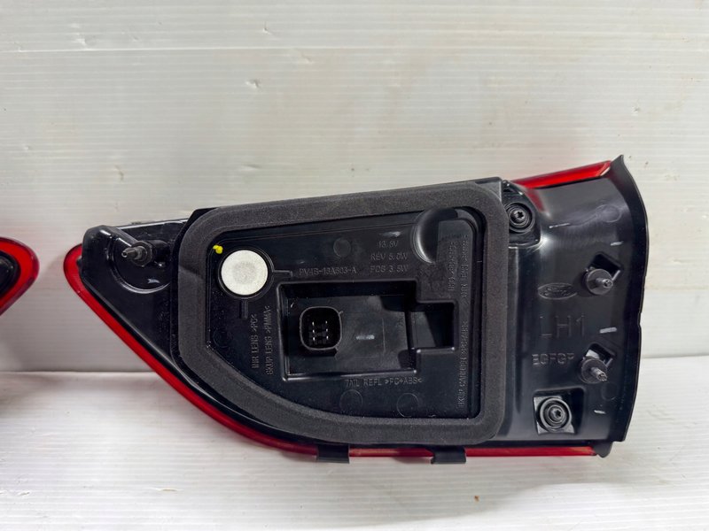 Miniatura produktu Ford KUGA MK3 LIFT FORD ESCAPE LAMPA TYLNA lewa prawa lewy prawy TYŁ