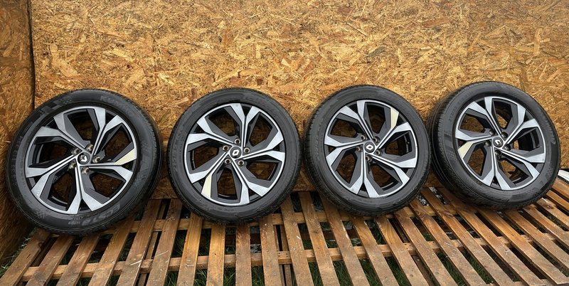 RENAULT OE FELGI ALUMINIOWE KOŁA OPONY 7Jx18 5x114.3 ET35 215/55 R18