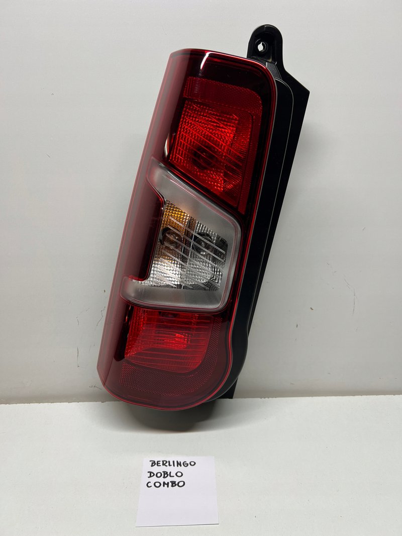 CITROEN BERLINGO DOBLO COMBO LAMPA TYŁ TYLNA LEWA