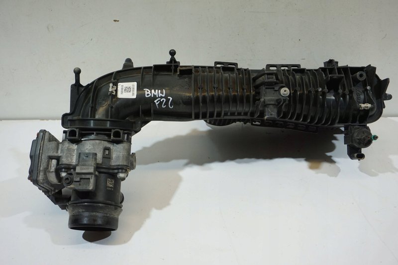 BMW 2 F44 1 F22 KOLEKTOR SSĄCY 7632436