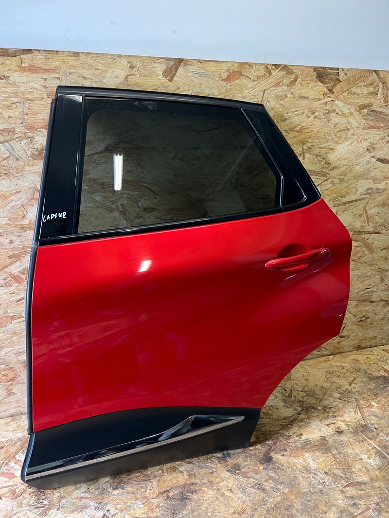 Renault CAPTUR DRZWI TYLNE LEWE LEWY TYŁ