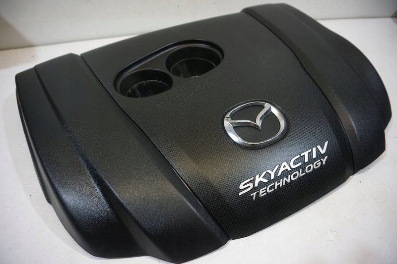 MAZDA CX-3 CX3 POKRYWA SILNIKA GÓRNA