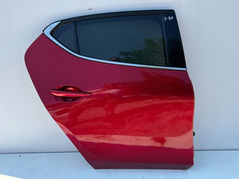 MAZDA 3 BP IV 46V HB DRZWI TYLNE PRAWE PRAWY TYŁ