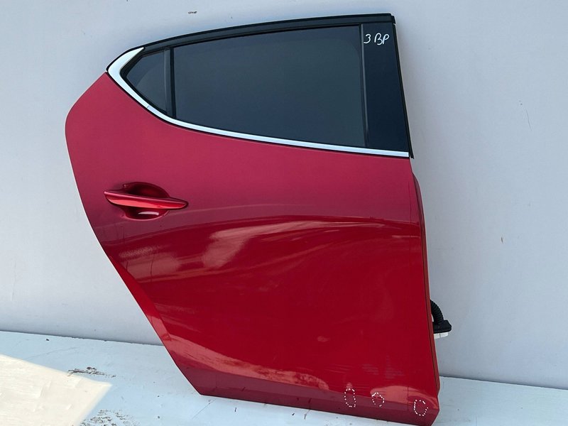MAZDA 3 BP IV HB 46V DRZWI TYLNE PRAWE PRAWY TYŁ