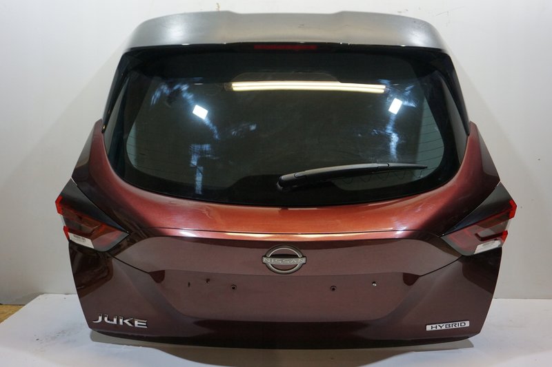 NISSAN JUKE F16 KOMPLETNA KLAPA POKRYWA BAGAŻNIKA