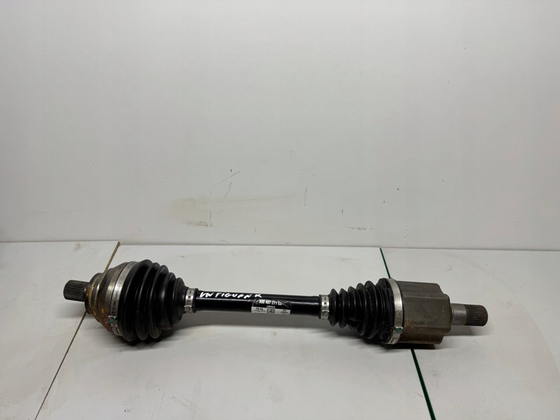 VW AUDI PÓŁOŚ 3Q0407271CD