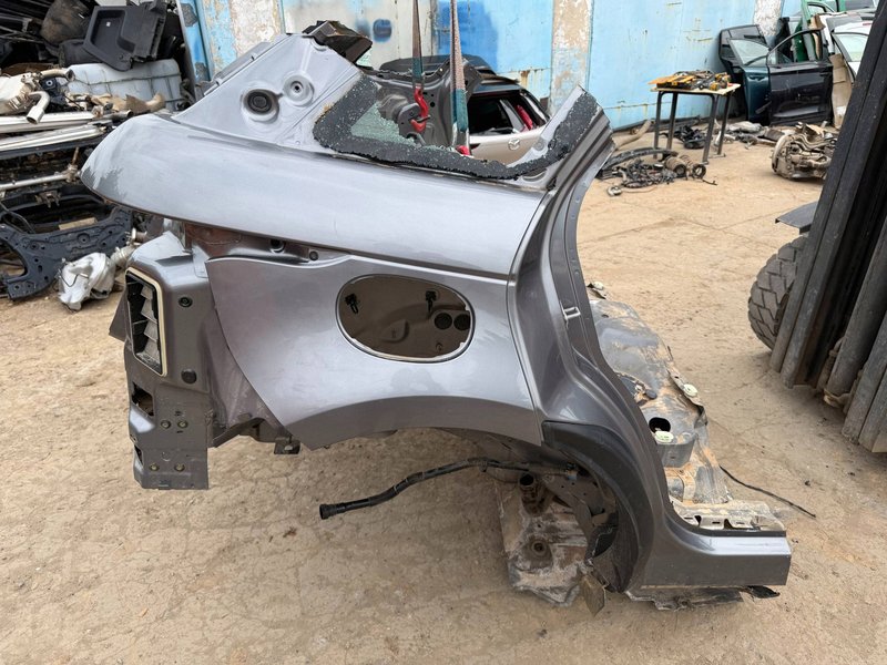 RANGE ROVER EVOQUE L551 ĆWIARTKA TYLNA PRAWA PRAWY TYŁ