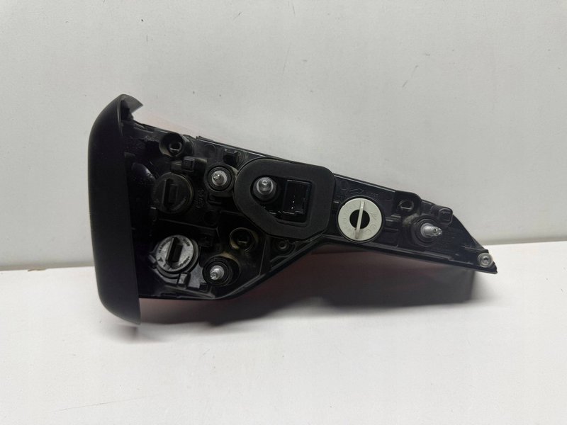 Miniatura 9