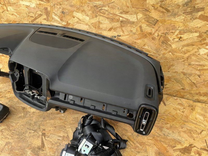 Miniatura produktu VOLVO XC40 XC 40 KONSOLA DESKA ROZDZIELCZA AIRBAG PASY PODUSZKI