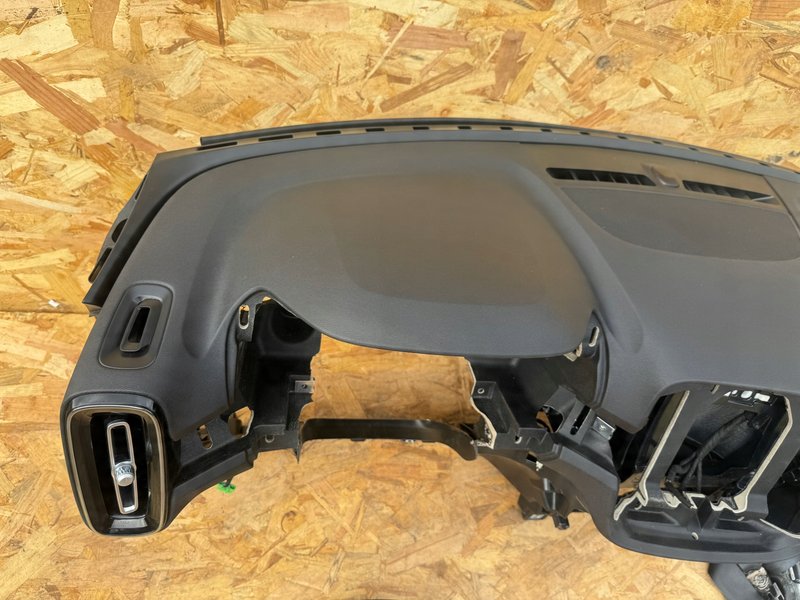 Miniatura produktu VOLVO XC40 XC 40 KONSOLA DESKA ROZDZIELCZA AIRBAG PASY PODUSZKI