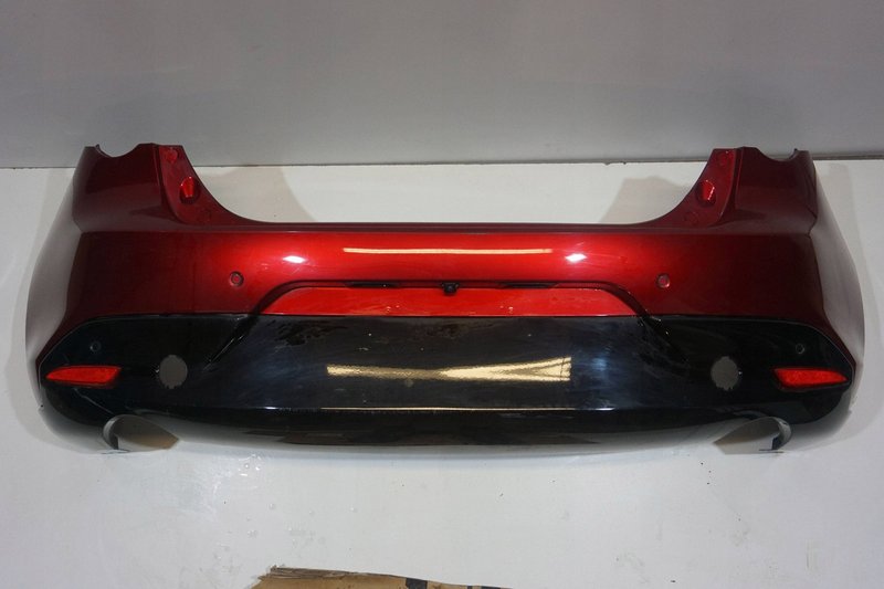 MAZDA 3 BP IV ZDERZAK TYLNY TYŁ 4 X PDC