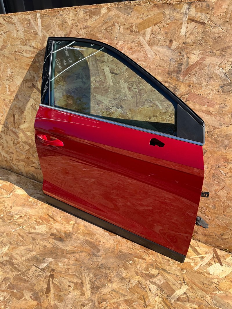 Miniatura produktu Seat Arona DRZWI PRZEDNIE PRAWE PRAWY PRZÓD