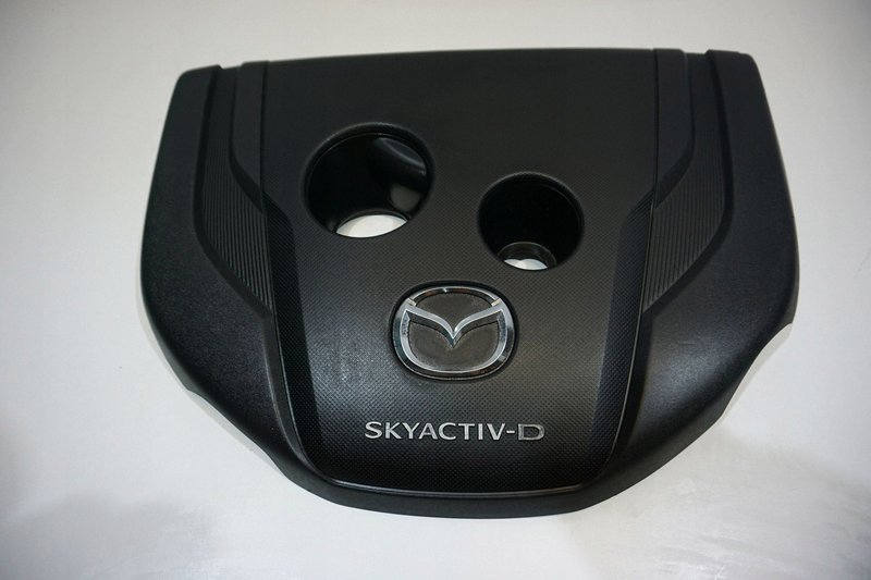 MAZDA 3 BP IV OSŁONA GÓRNA SILNIKA