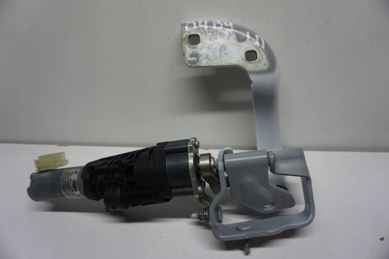 AUDI A4 B9 ALLROAD SIŁOWNIK ZAWIAS TYLNEJ KLAPY BAGAŻNIKA 8W9827852A
