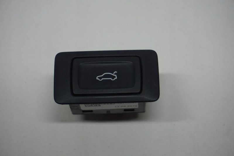 AUDI A4 B9 ALLROAD PRZYCISK OTWIERANIA KLAPY BAGAŻNIKA 4G0959831C