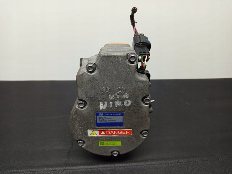 KIA NIRO EV II 23r. Kompresor sprężarka klimatyazcji 977E1-AO000