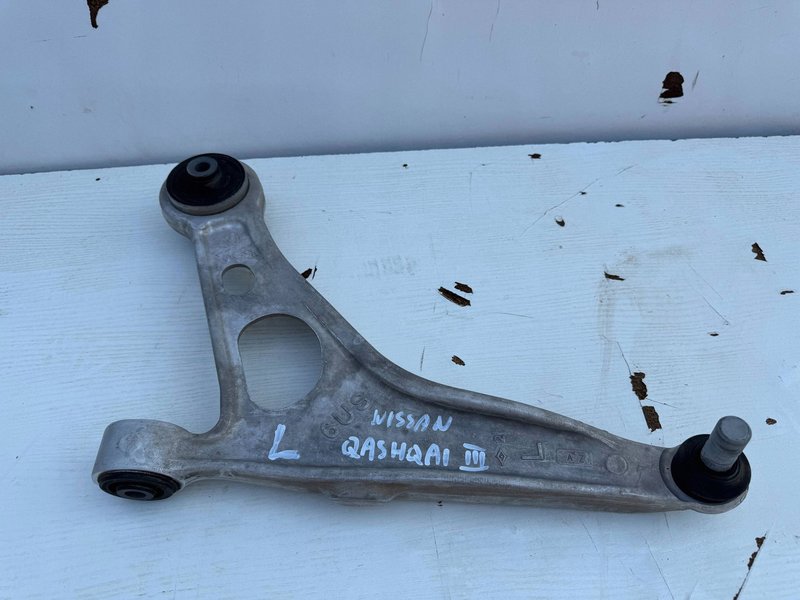NISSAN QASHQAI III J12 WAHACZ PRZEDNI LEWY PRZÓD