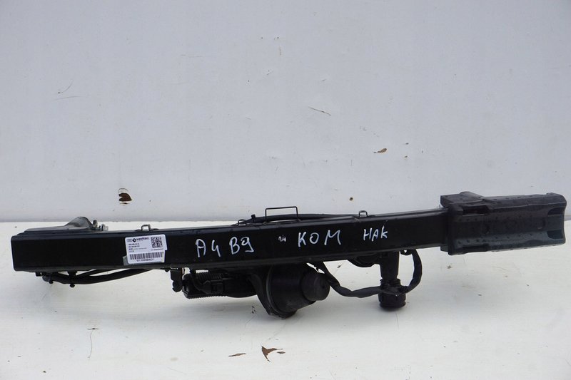 Audi A4 S4 B9 8W0800491N hak holowniczy