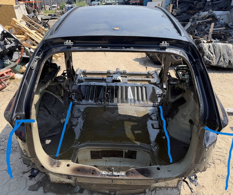 SKODA ENYAQ 5LA WANNA PAS TYLNY ĆWIARTKA