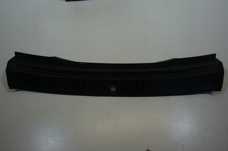 SKODA ENYAQ IV OSŁONA PASA BAGAŻNIKA 5LG863459