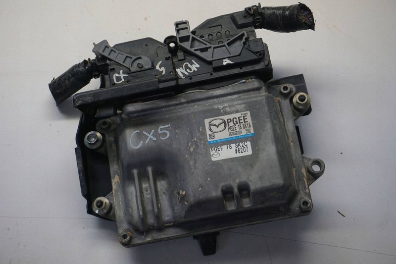 MAZDA CX-5 CX5 MODUŁ STEROWNIK SILNIKA PGEE18881A