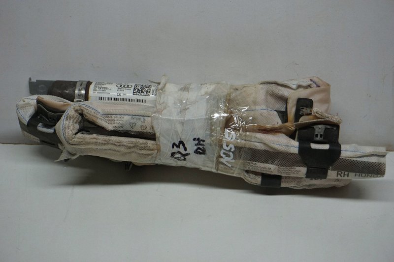 AUDI Q3 KURTYNA AIRBAG PODUSZKA PRAWA 8U0860742D