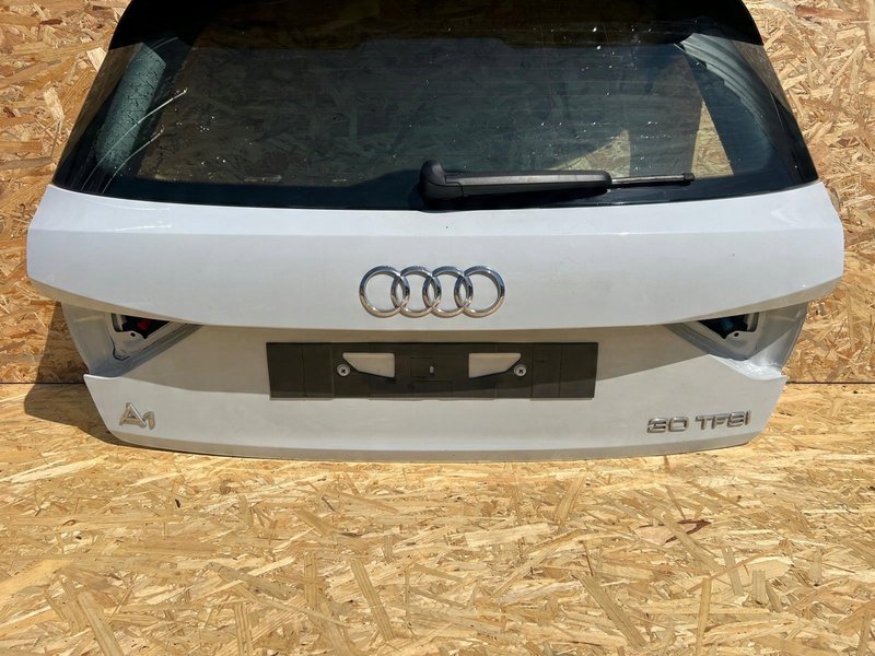 Miniatura produktu Audi A1 82A KOMPLETNA KLAPA POKRYWA BAGAŻNIKA