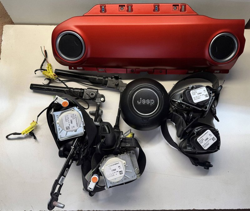 JEEP WRANGLER JL ZESTAW PODUSZEK AIRBAG PASY KONSOLA