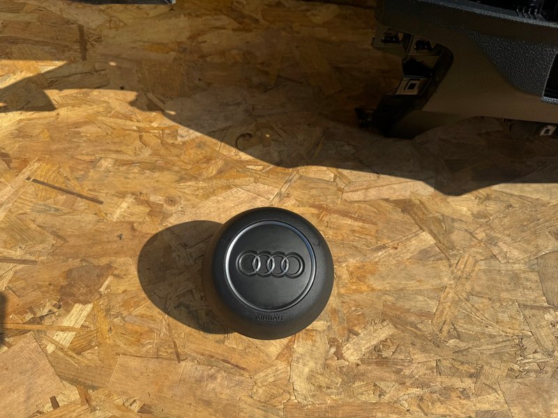 Miniatura produktu AUDI Q2 81A KONSOLA DESKA ROZDZIELCZA AIRBAG PASY PODUSZKI