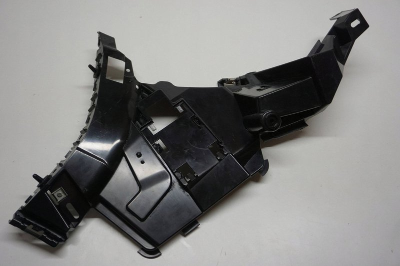 LAND ROVER EVOQUE L551 LEWY ŚLIZG ZDERZAKA TYLNEGO M8D2-17B931-A