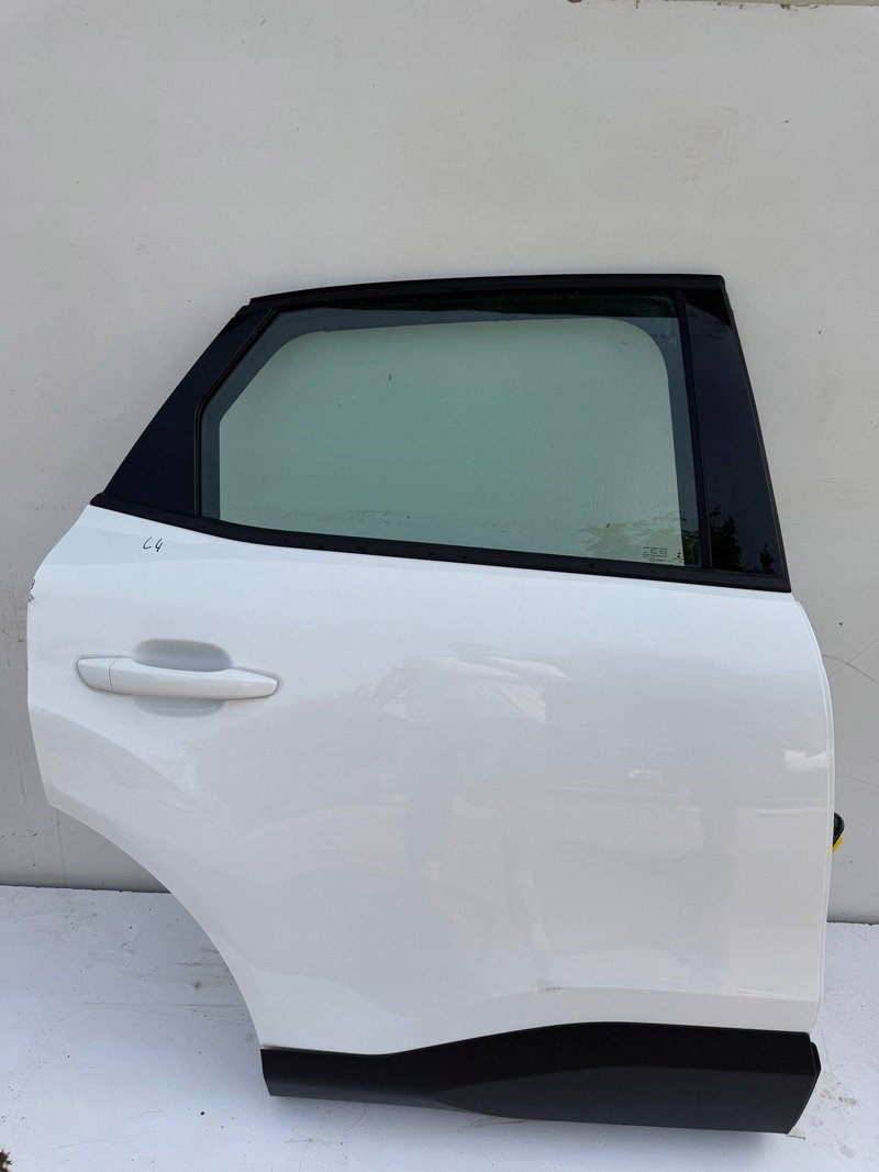 CITROEN E-C4 C4 III DRZWI TYLNE PRAWE PRAWY TYŁ