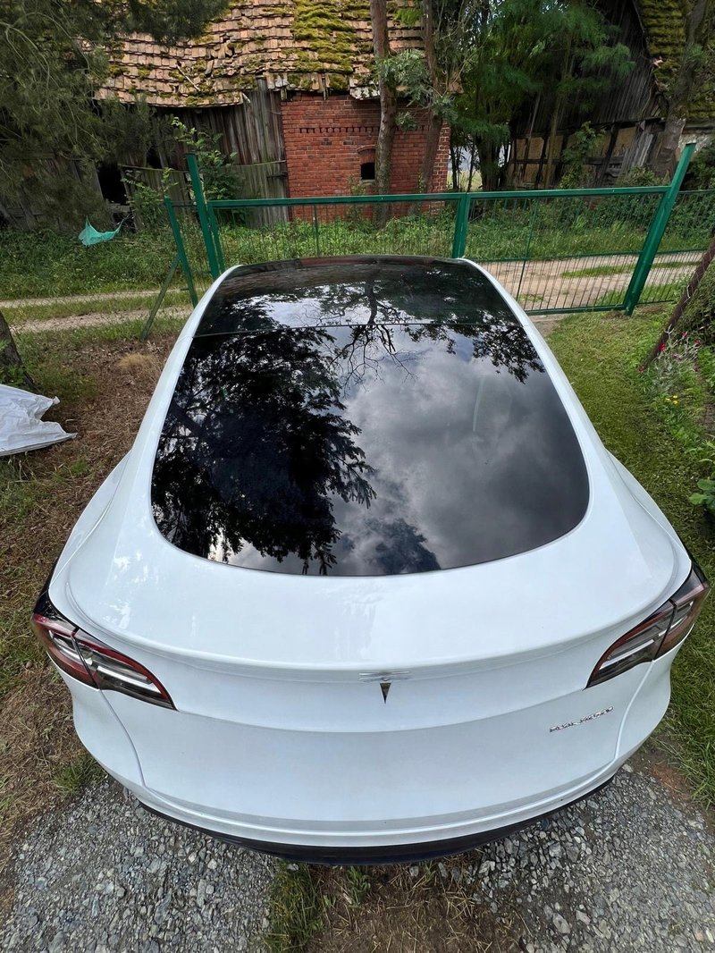 Miniatura produktu TESLA MODEL Y KLAPA BAGAŻNIKA KOMPLETNA