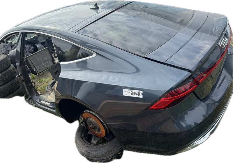 Miniatura produktu AUDI A7 C8 4K KLAPA BAGAŻNIKA KOMPLETNA