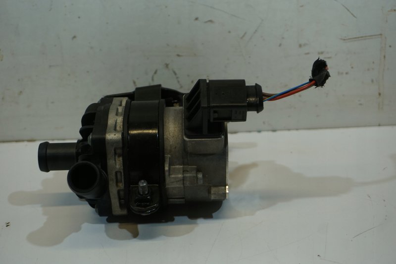 AUDI Q5 DODATKOWA POMPA WODY 4N0965567 80A145896H